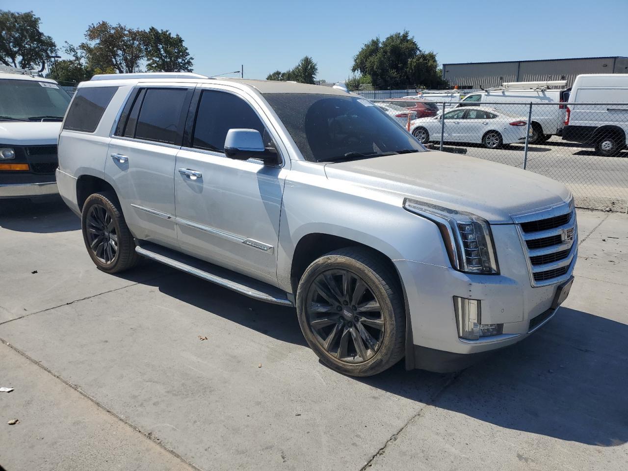 2015 Cadillac Escalade Luxury - Фото 4