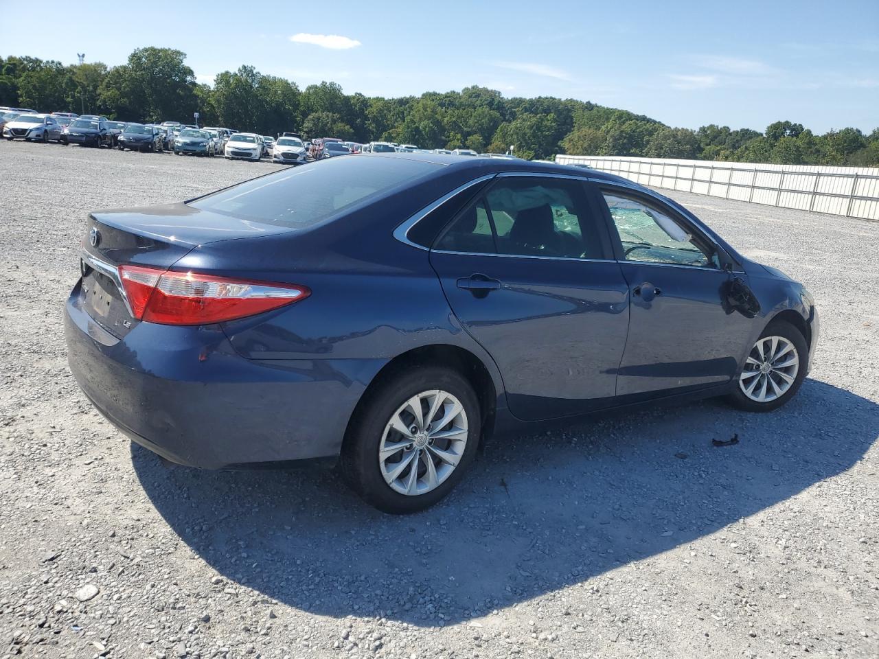 2015 Toyota Camry Le - Image 3