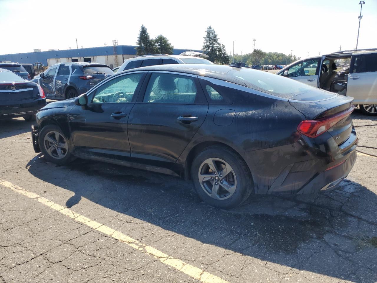 2021 Kia K5 Lx - Фото 2