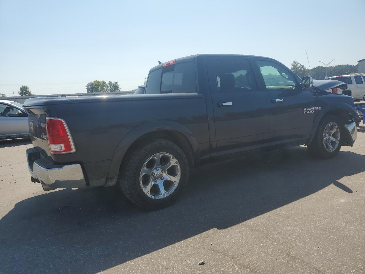 2014 Ram 1500 Laramie - Image 3