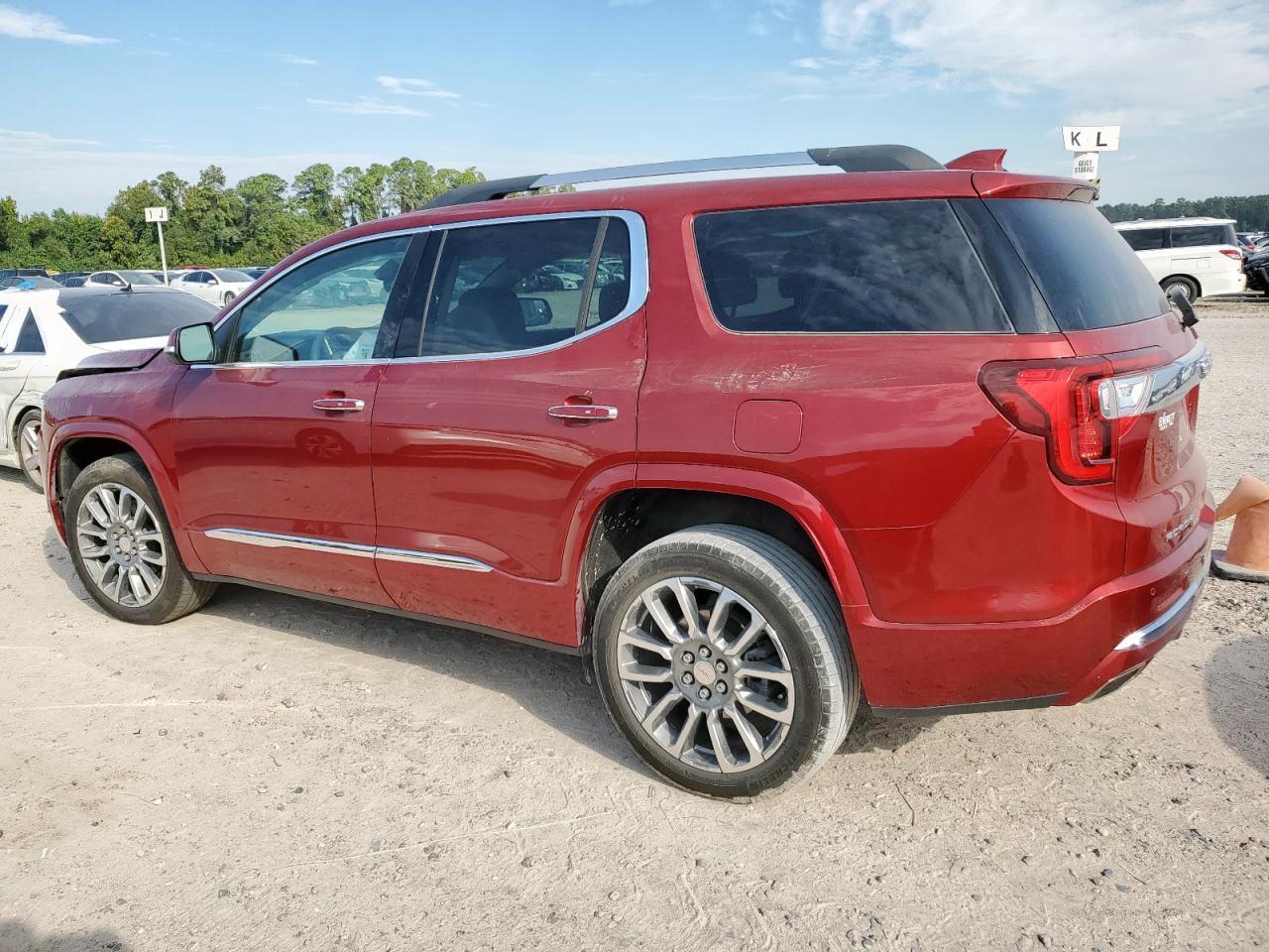 2023 GMC Acadia Denali - Фото 2