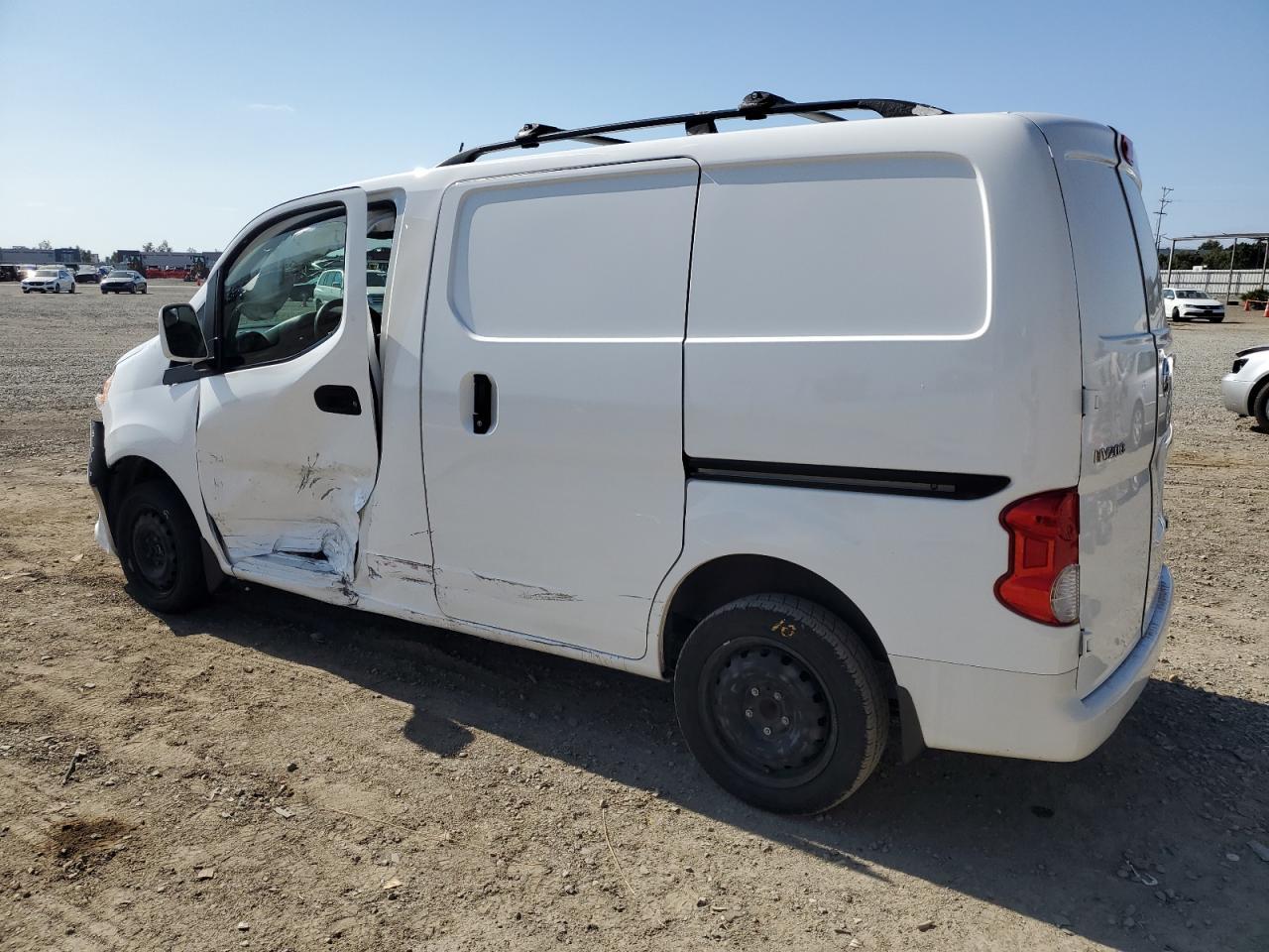2020 Nissan Nv200 2.5S - Фото 2
