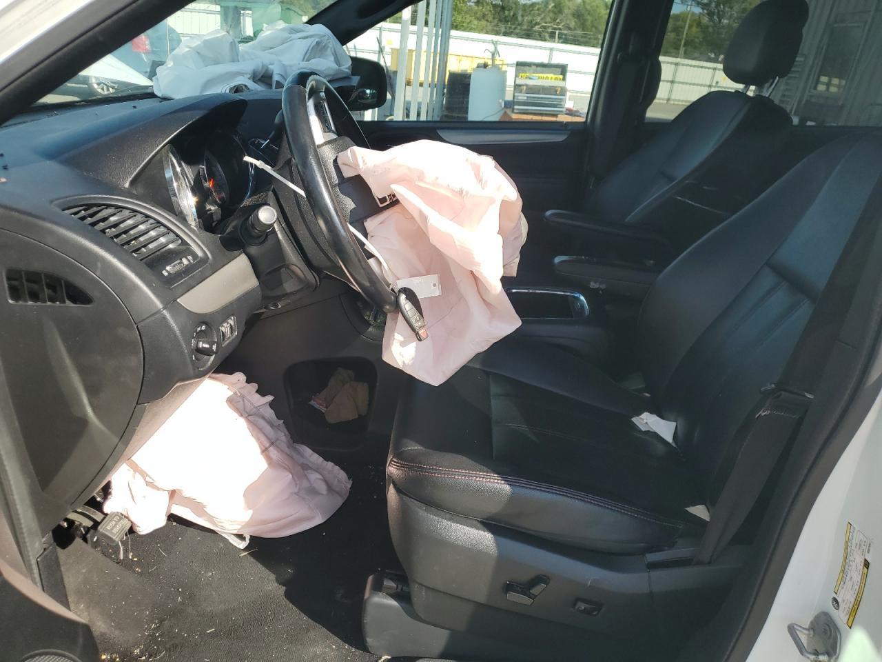 2019 Dodge Grand Caravan Gt - Image 7