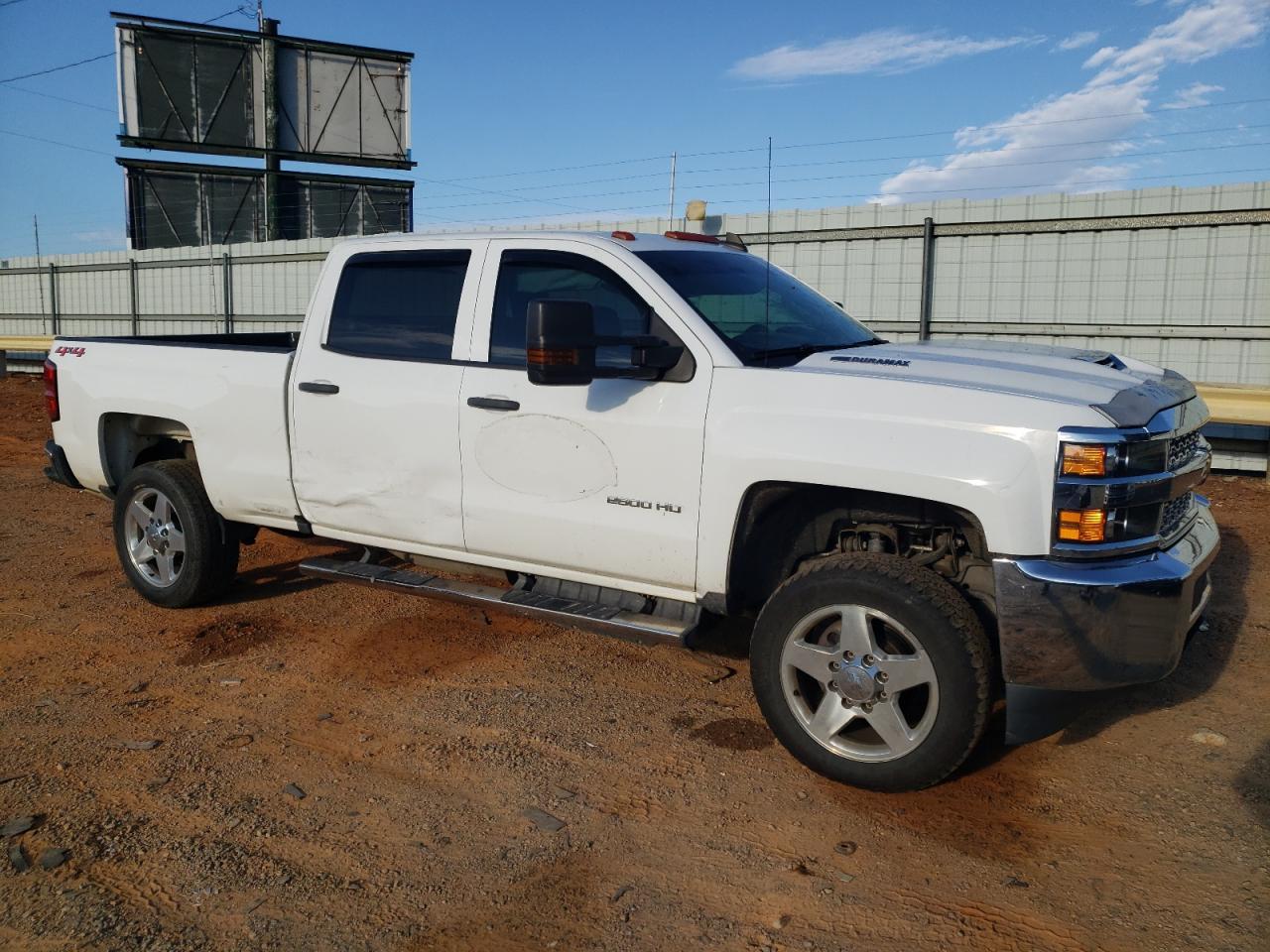 2019 Chevrolet Silverado - Image 4