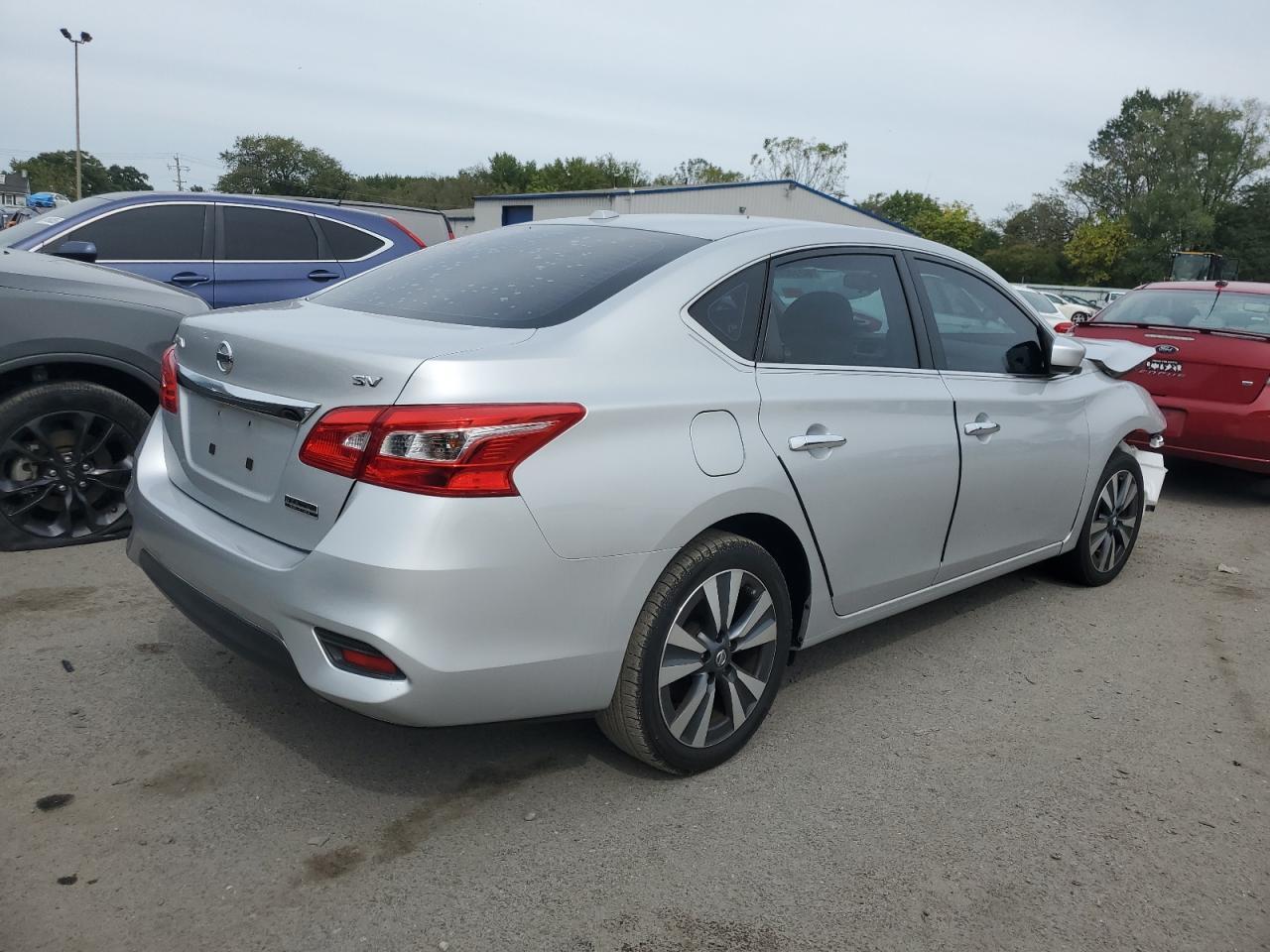 2019 Niss Sentra - Image 3