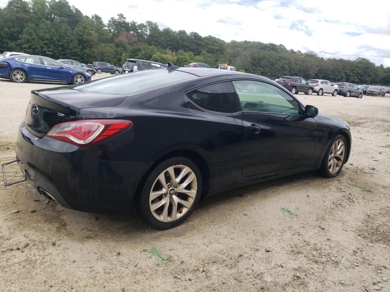 2013 Hyundai Genesis Coupe 2.0T - Фото 3