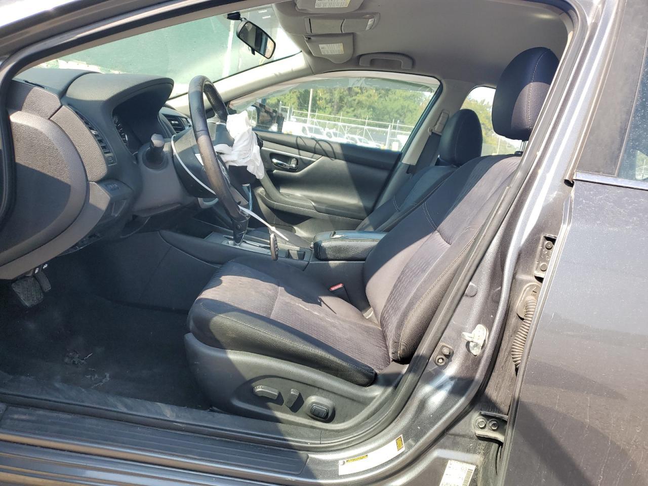 2017 Nissan Altima 2.5 - Image 7