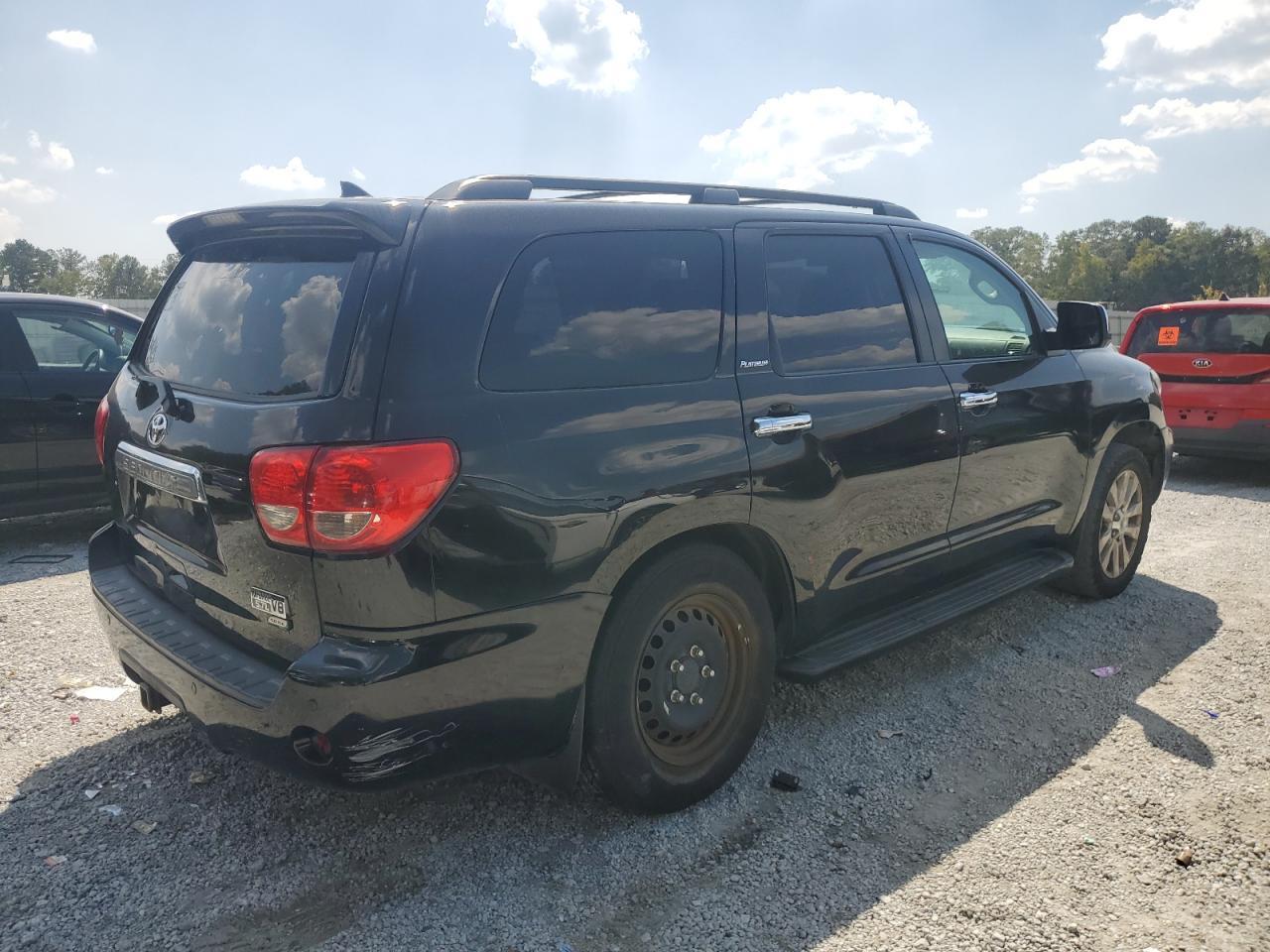 2011 Toyota Sequoia Platinum - Image 3