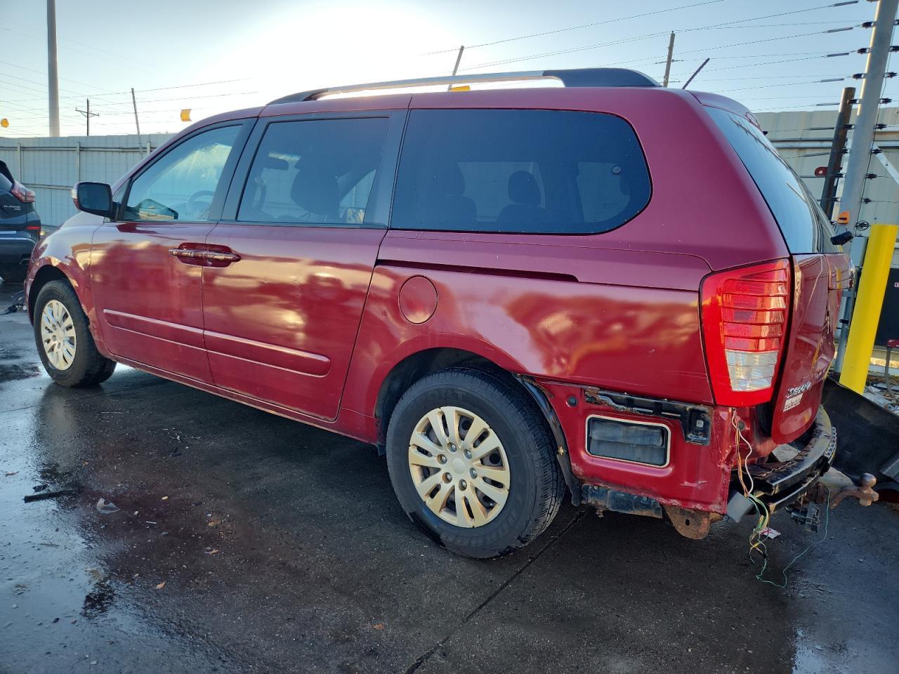 2012 Kia Sedona Lx - Фото 2