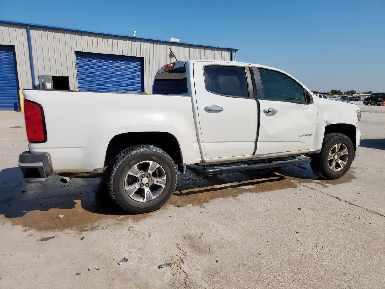 2017 Chevrolet Colorado - Image 3