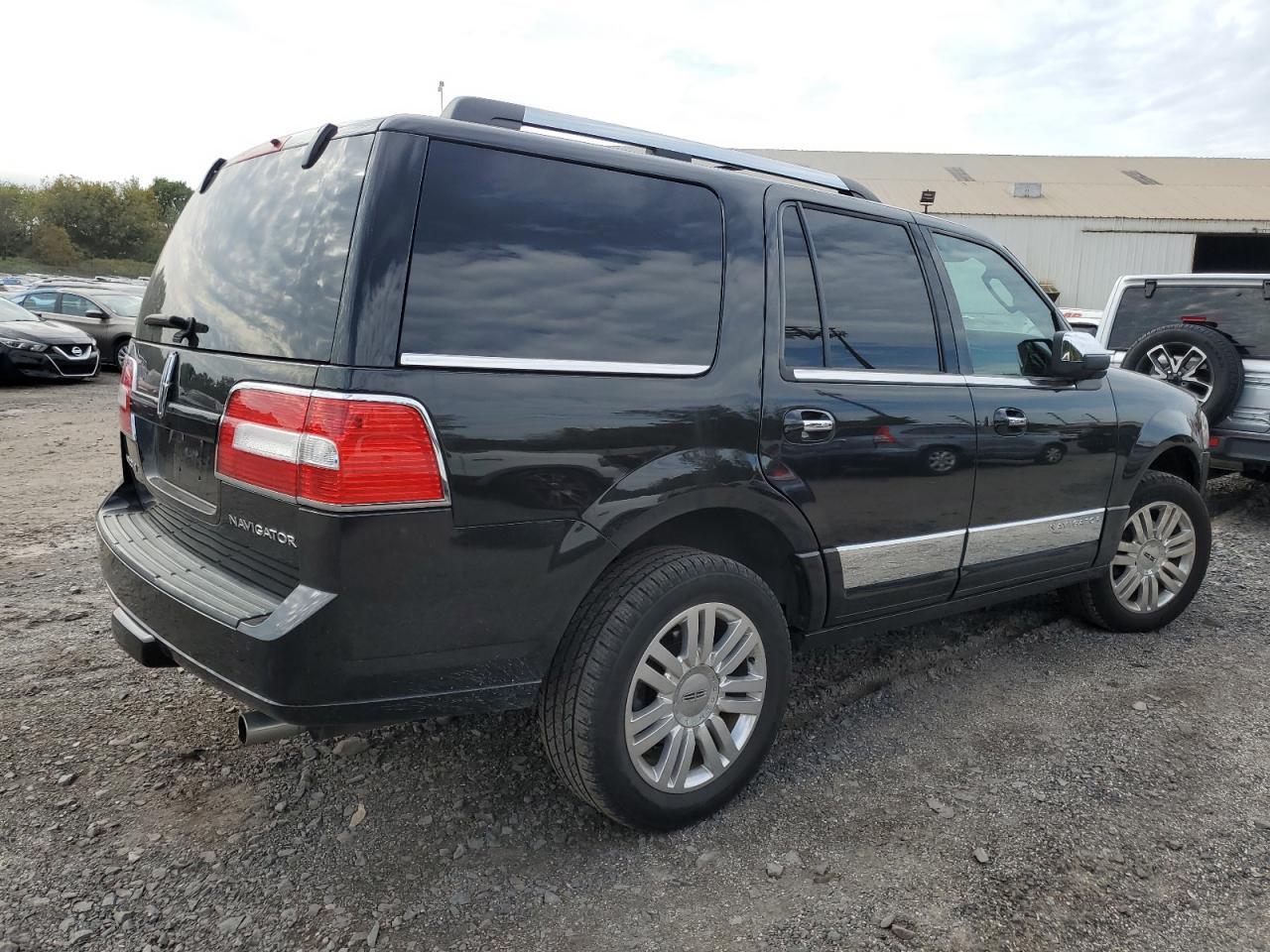 2014 Lincoln Navigator - Фото 3