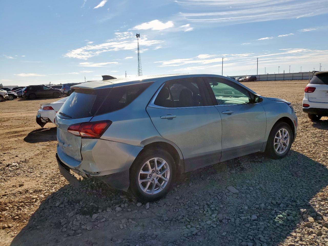 2022 Chevrolet Equinox Lt - Image 3