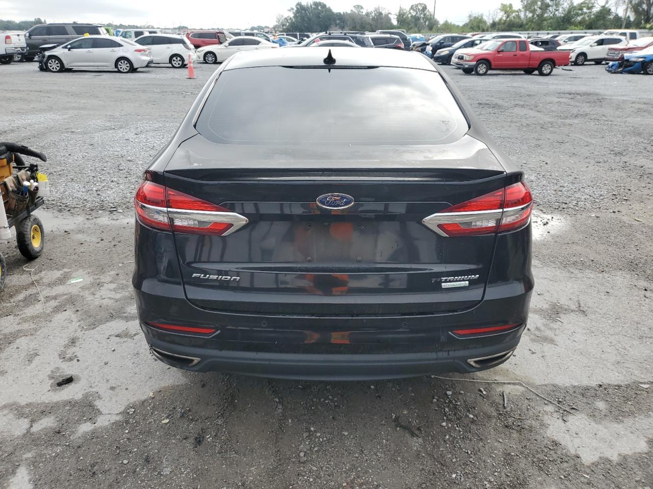 2020 Ford Fusion Titanium - Фото 6