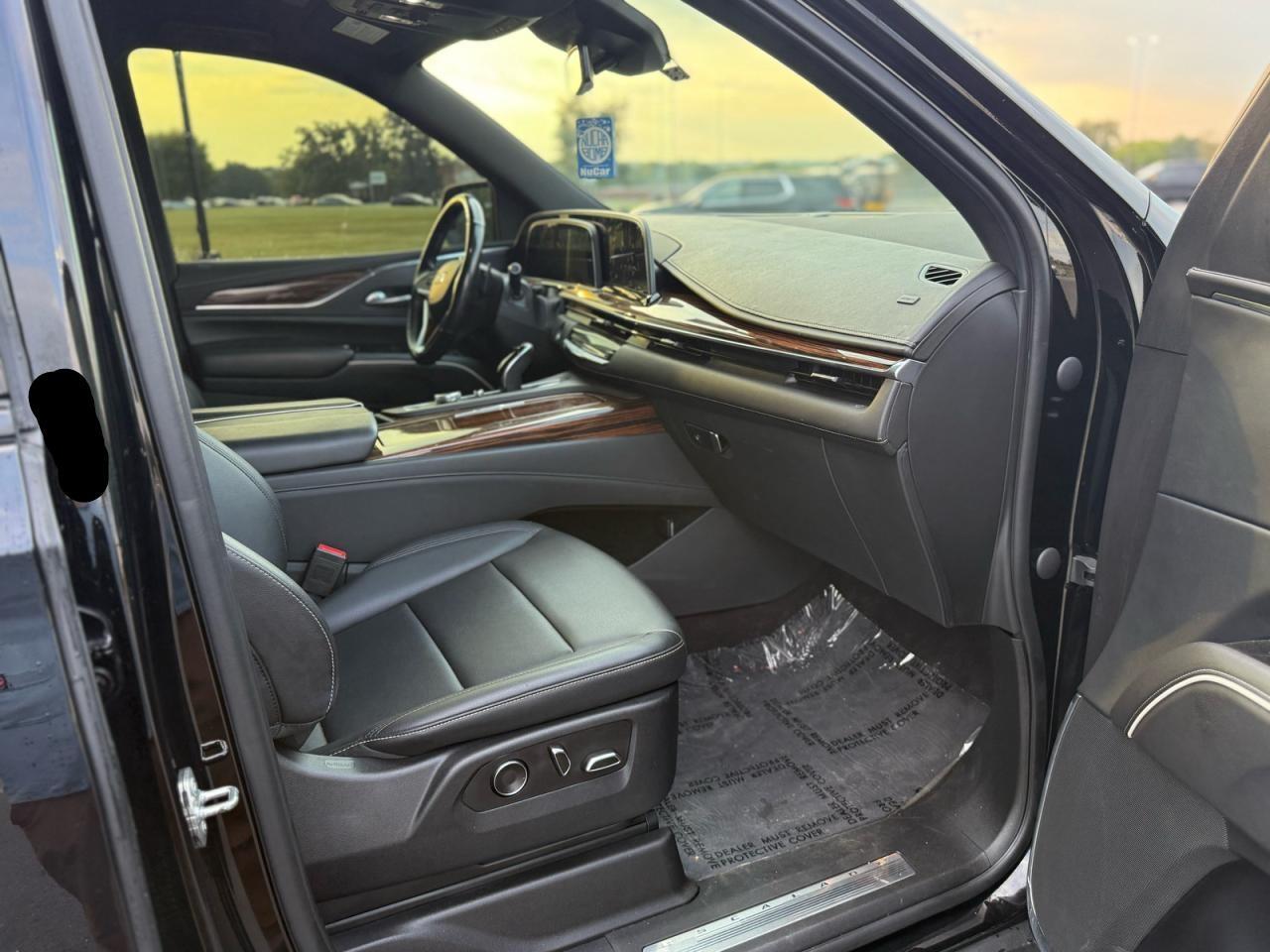 2021 Cadillac Escalade Esv Luxury - Image 5