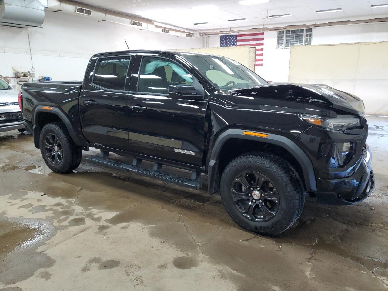 2024 GMC Canyon Elevation - Image 4