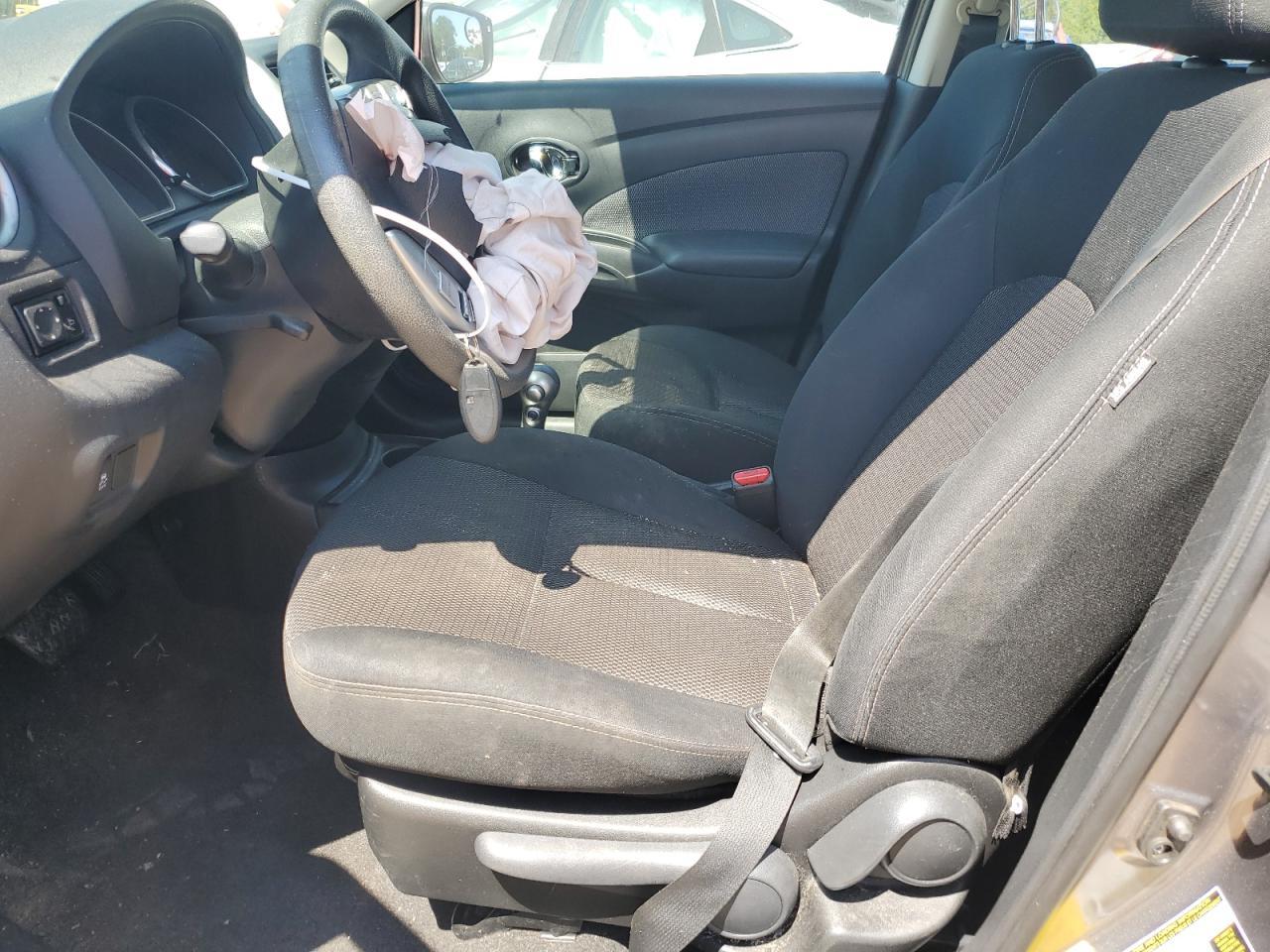 2015 Nissan Versa S - Фото 7