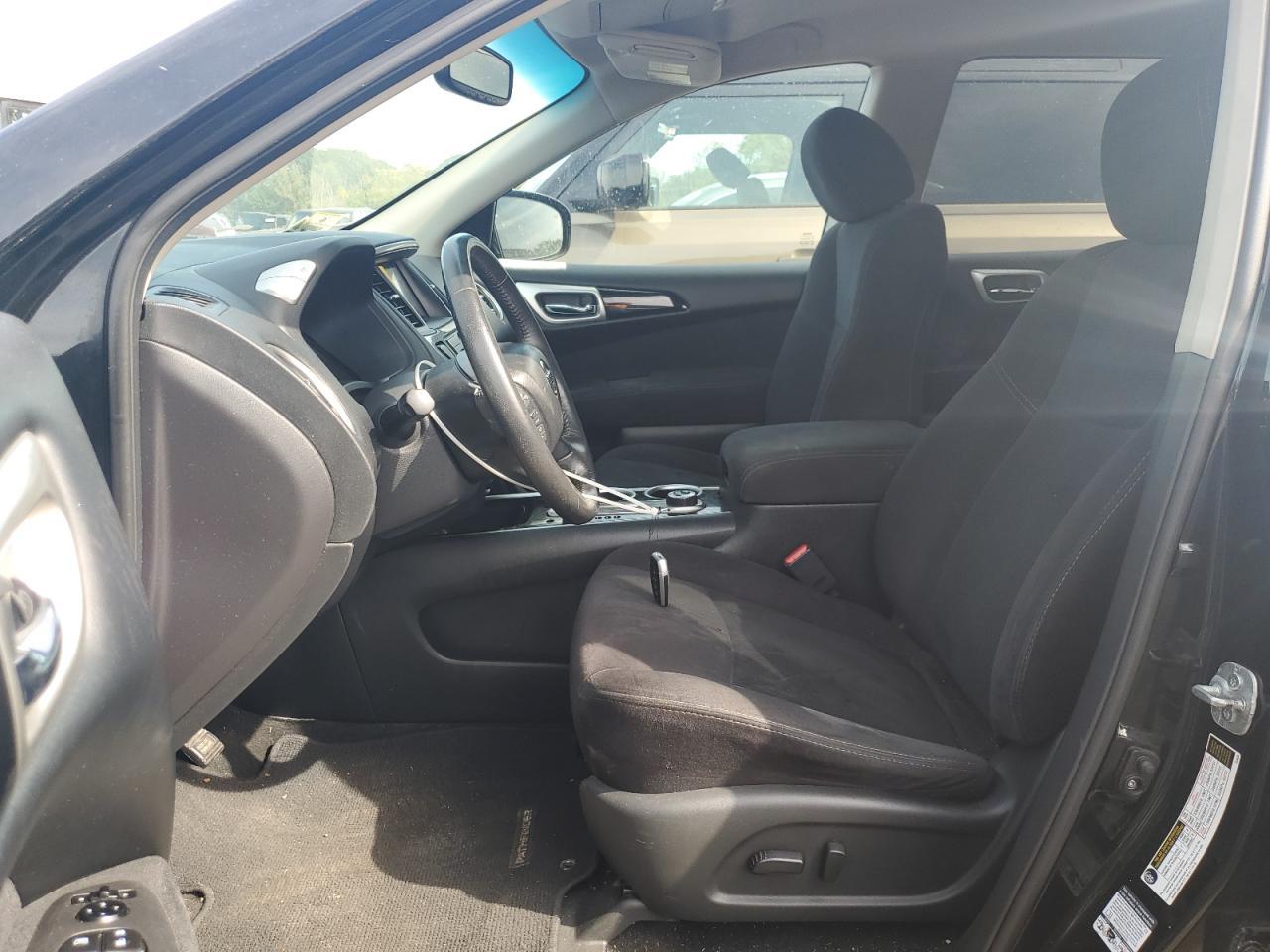 2015 Nissan Pathfinder S - Image 7