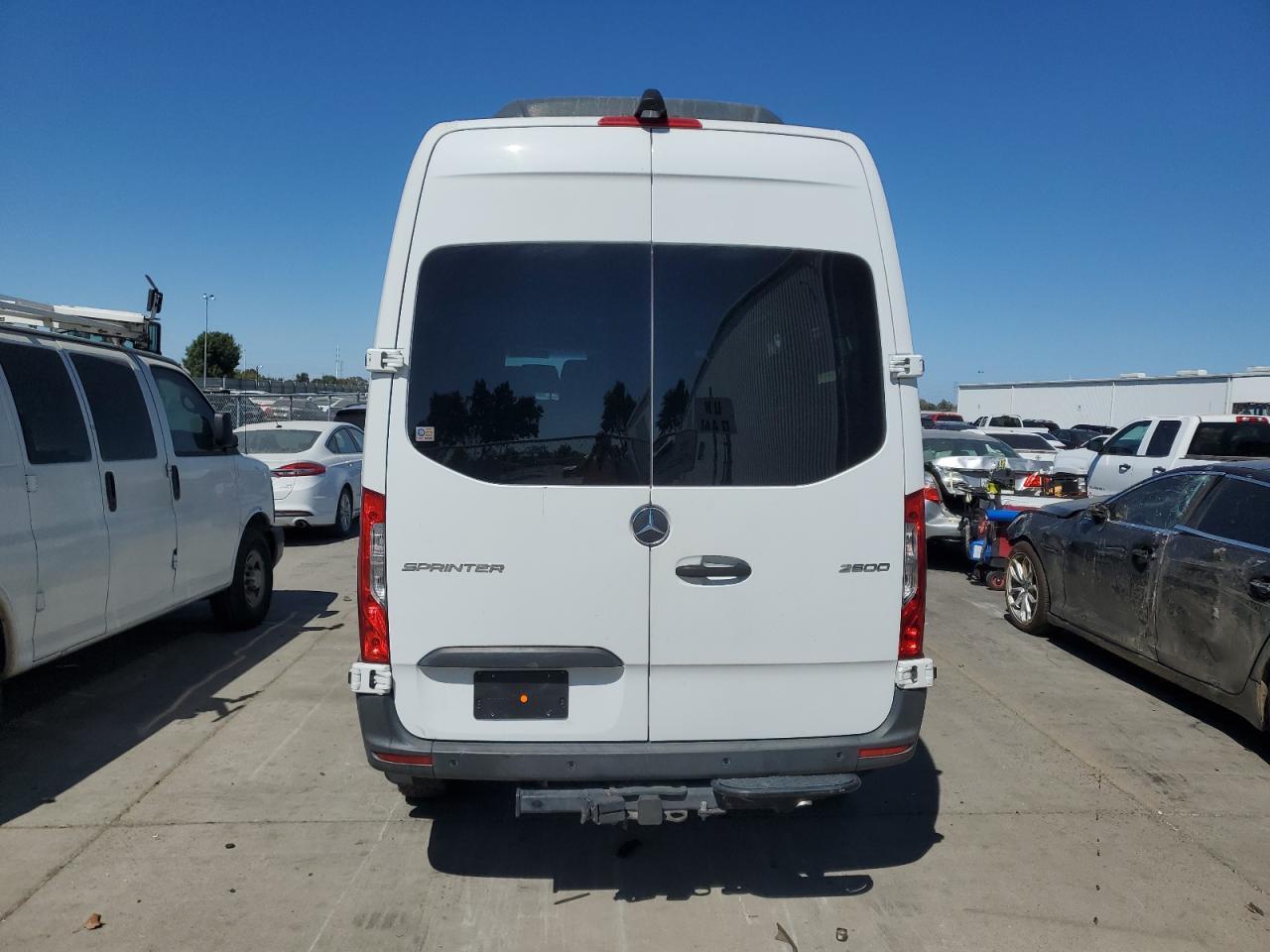 2019 Mercedes-Benz Sprinter 2500/3500 - Image 6