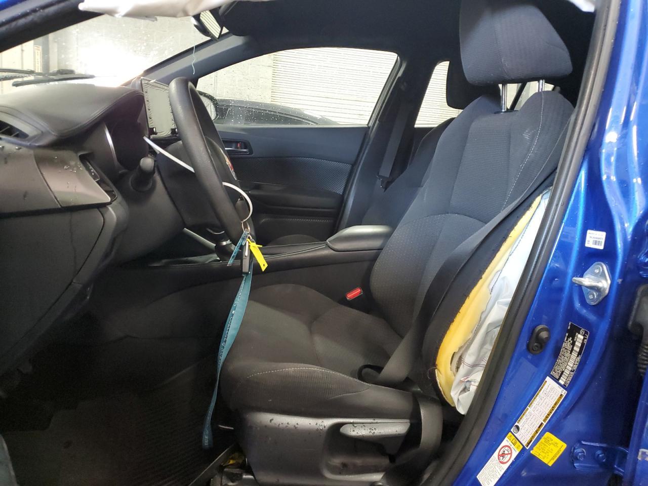 2019 Toyota C-Hr Xle - Image 7