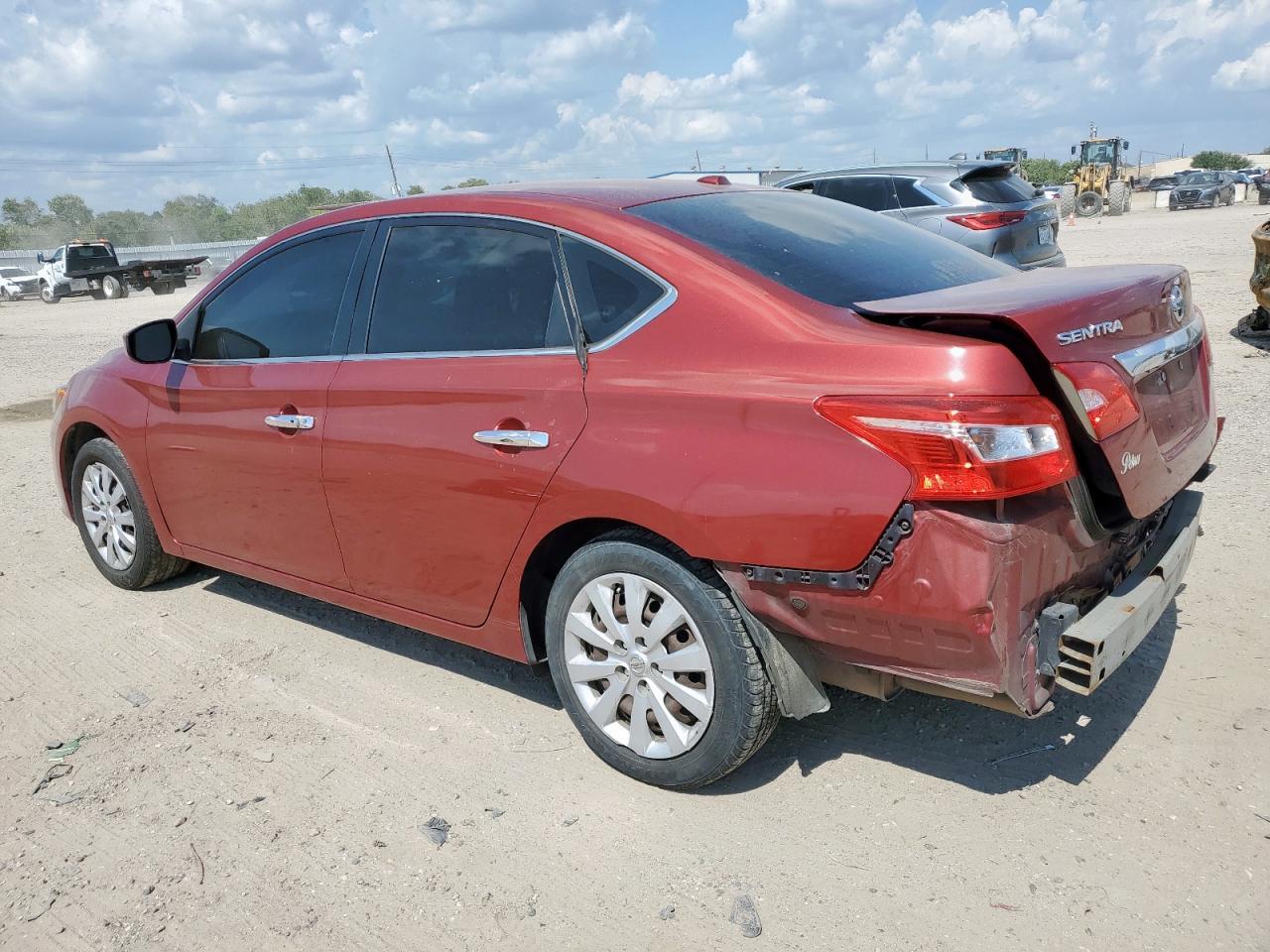2016 Nissan Sentra S - Фото 2