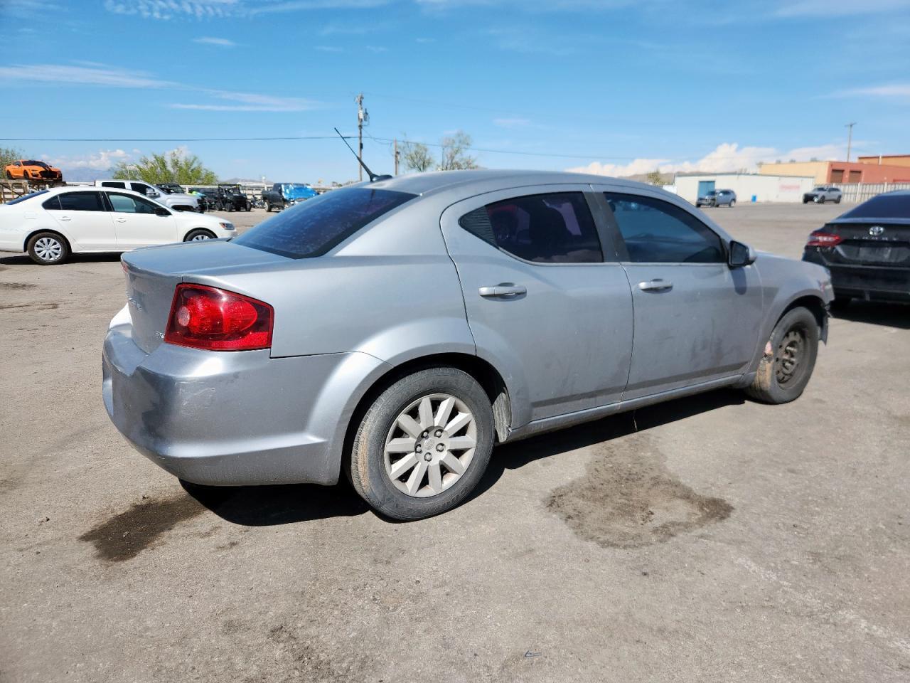 2013 Dodge Avenger Sxt - Фото 3