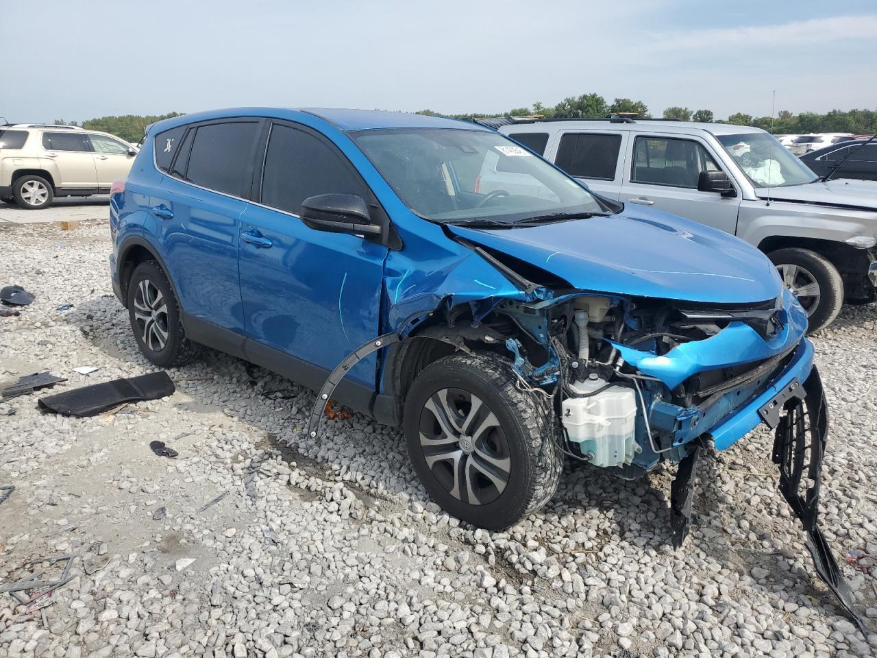 2018 Toyota Rav4 Le - Image 4