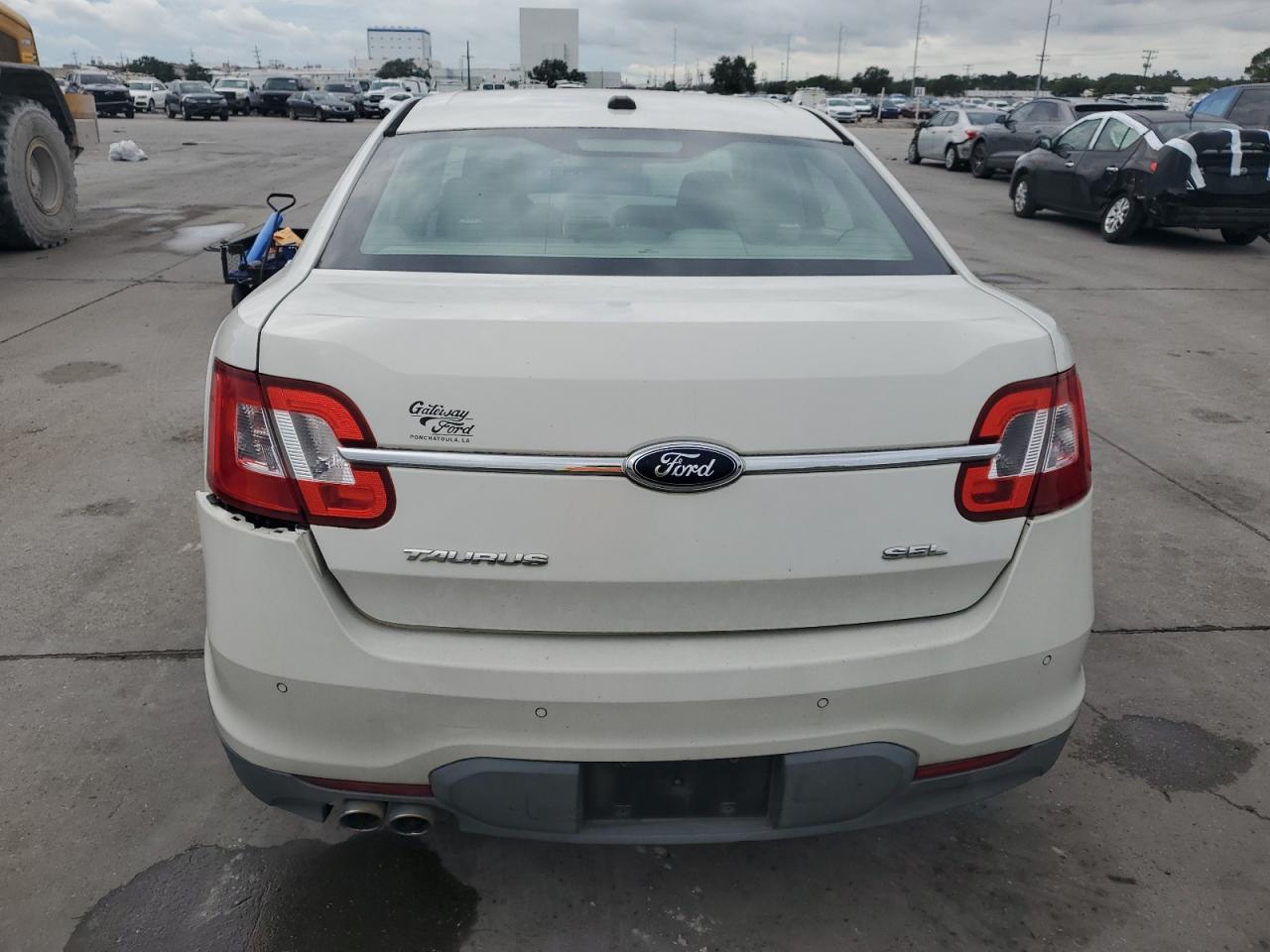 2010 Ford Taurus Sel - Фото 6