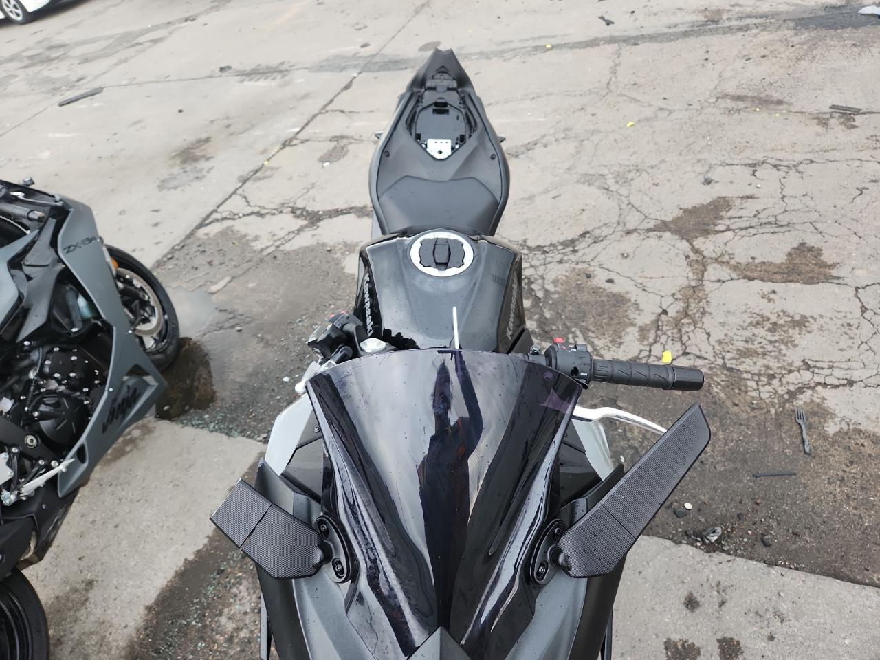 2025 Kawasaki Ex500 - Image 5