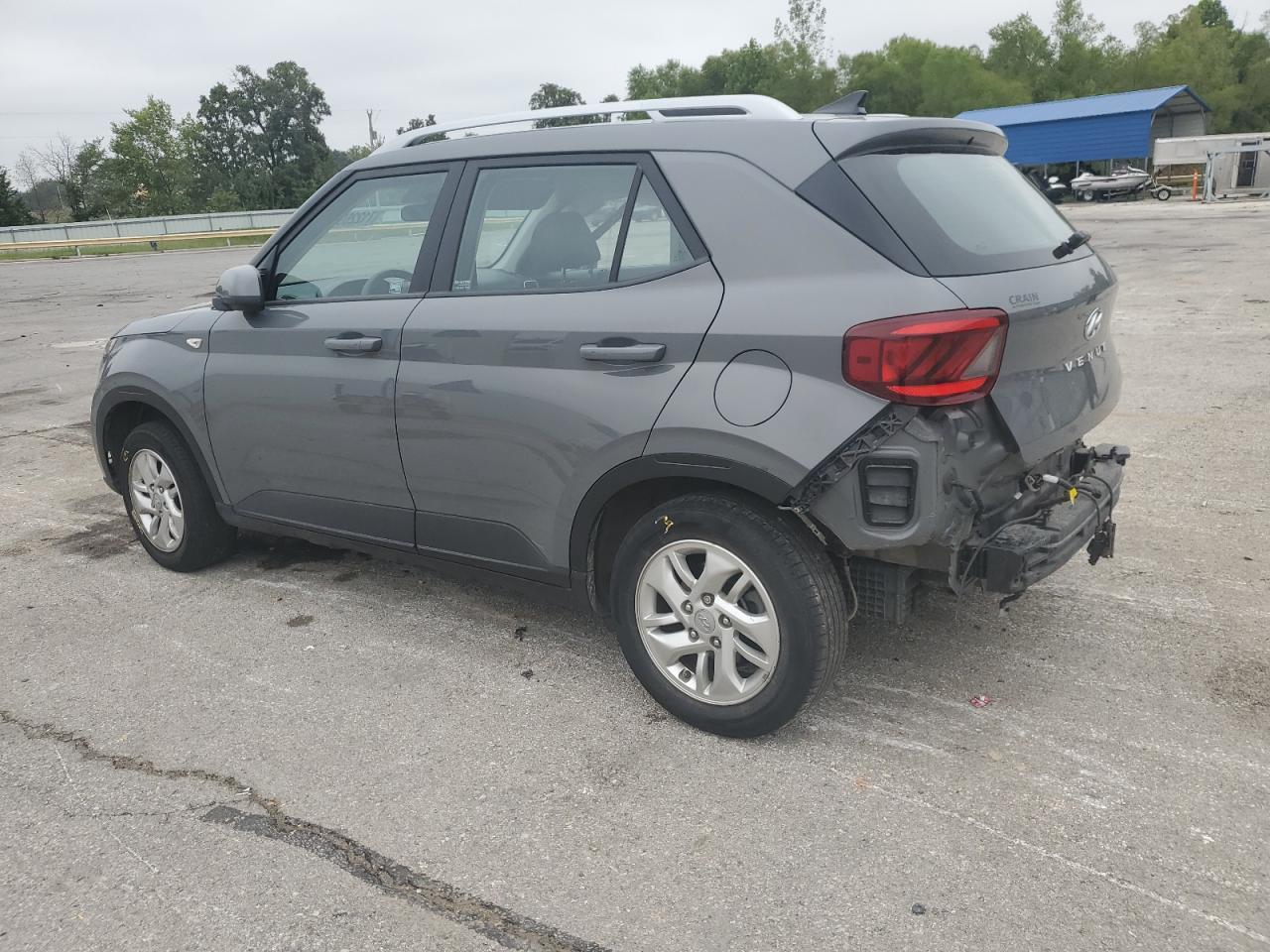 2020 Hyundai Venue Sel - Image 2
