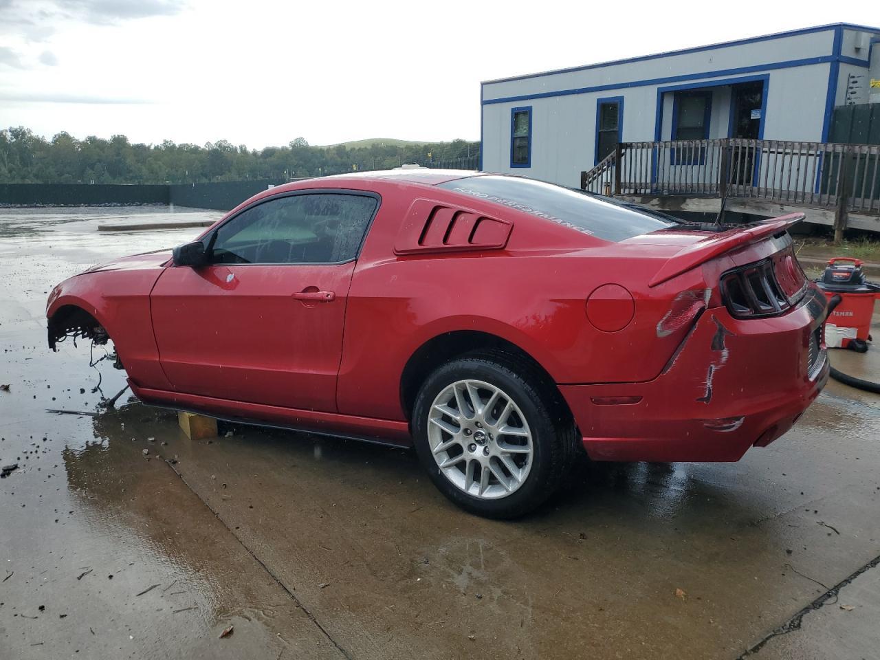 2013 Ford Mustang - Image 2