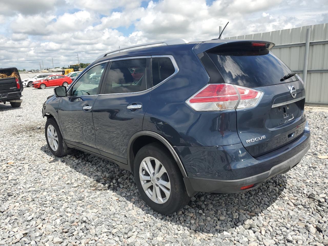 2016 Nissan Rogue S - Фото 2