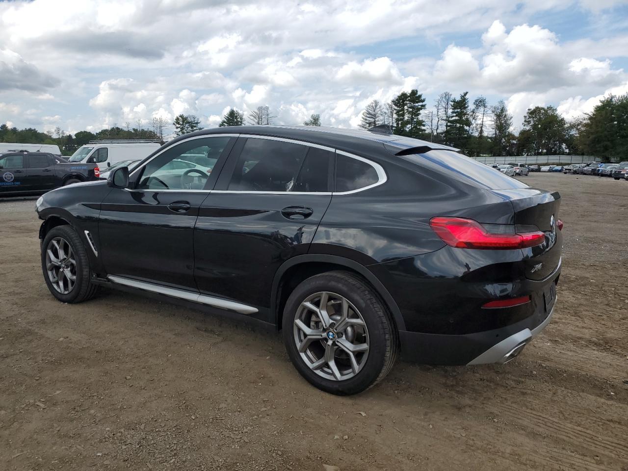 2024 BMW X4 xDrive30I - Image 2