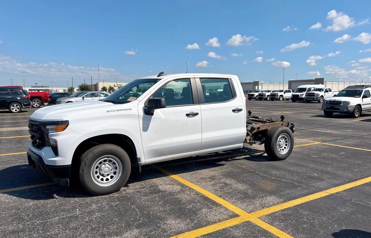 2024 Chevrolet Silverado K1500 - Фото 2