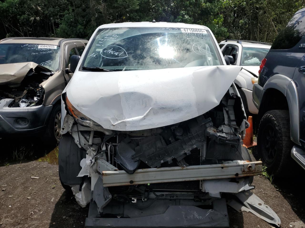 2015 Nissan Nv200 2.5S - Фото 5