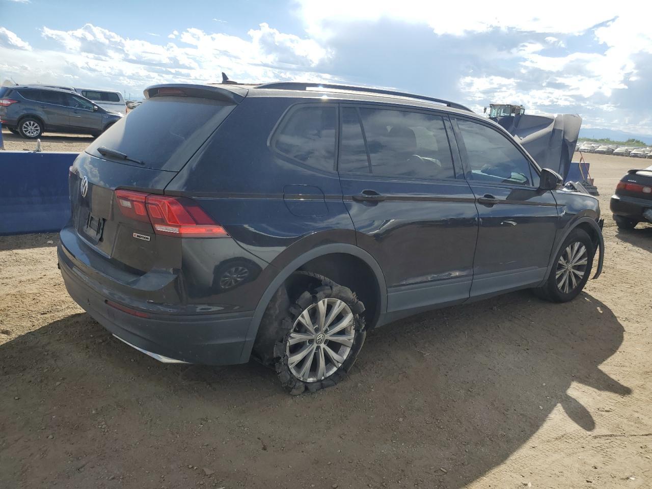 2020 Volkswagen Tiguan S - Фото 3