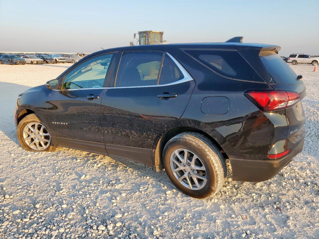 2022 Chevrolet Equinox Lt - Фото 2
