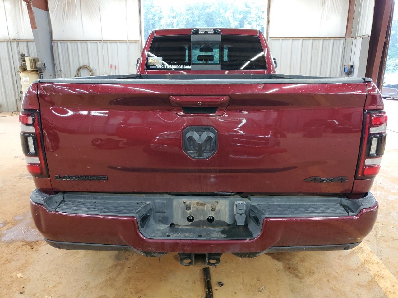 2022 Ram 3500 Laramie - Фото 6