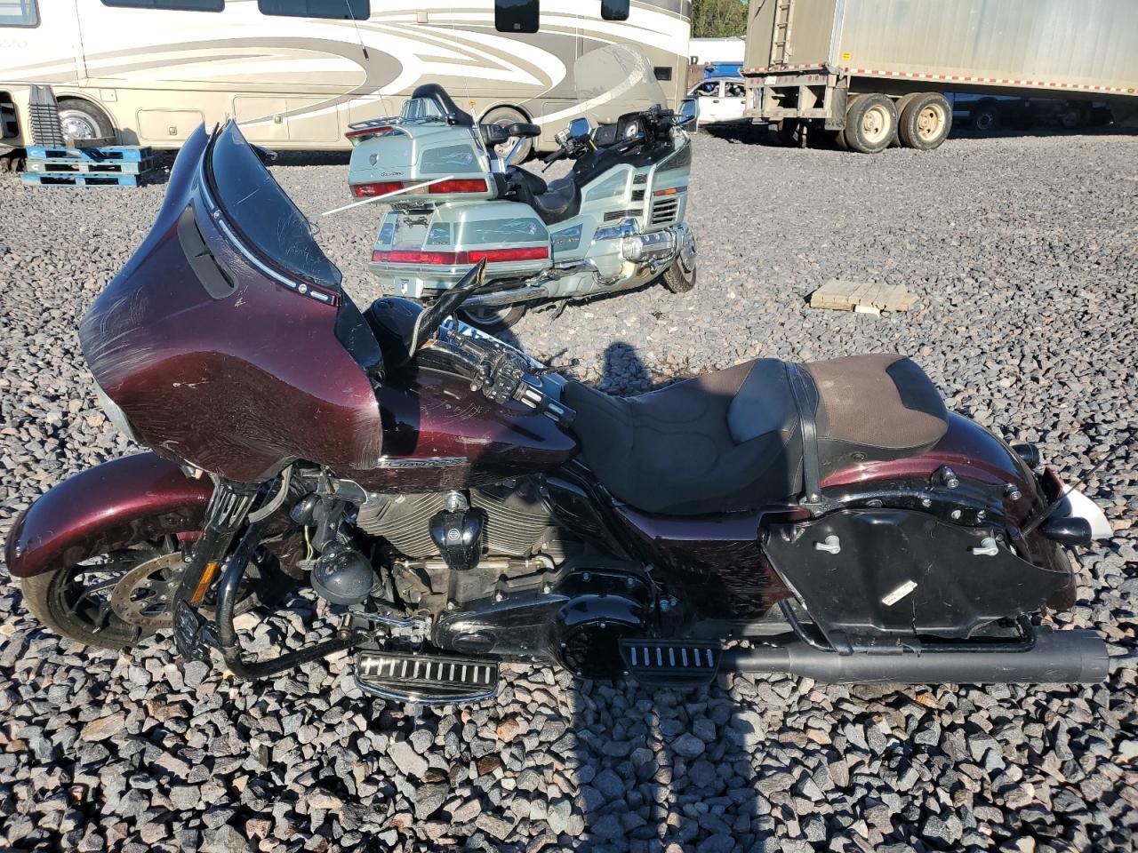 2018 Harley-Davidson Flhxs Street Glide Special - Фото 3