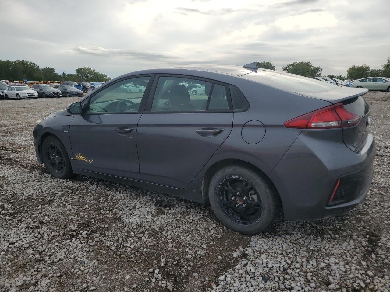 2017 Hyundai Ioniq Blue - Фото 2