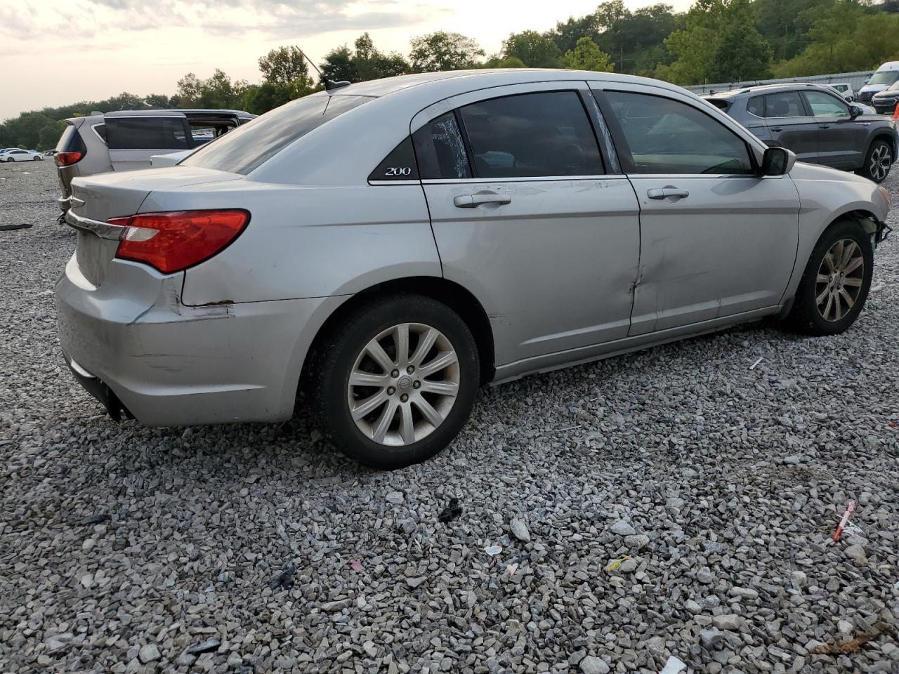 2012 Chrysler 200 Lx - Фото 3