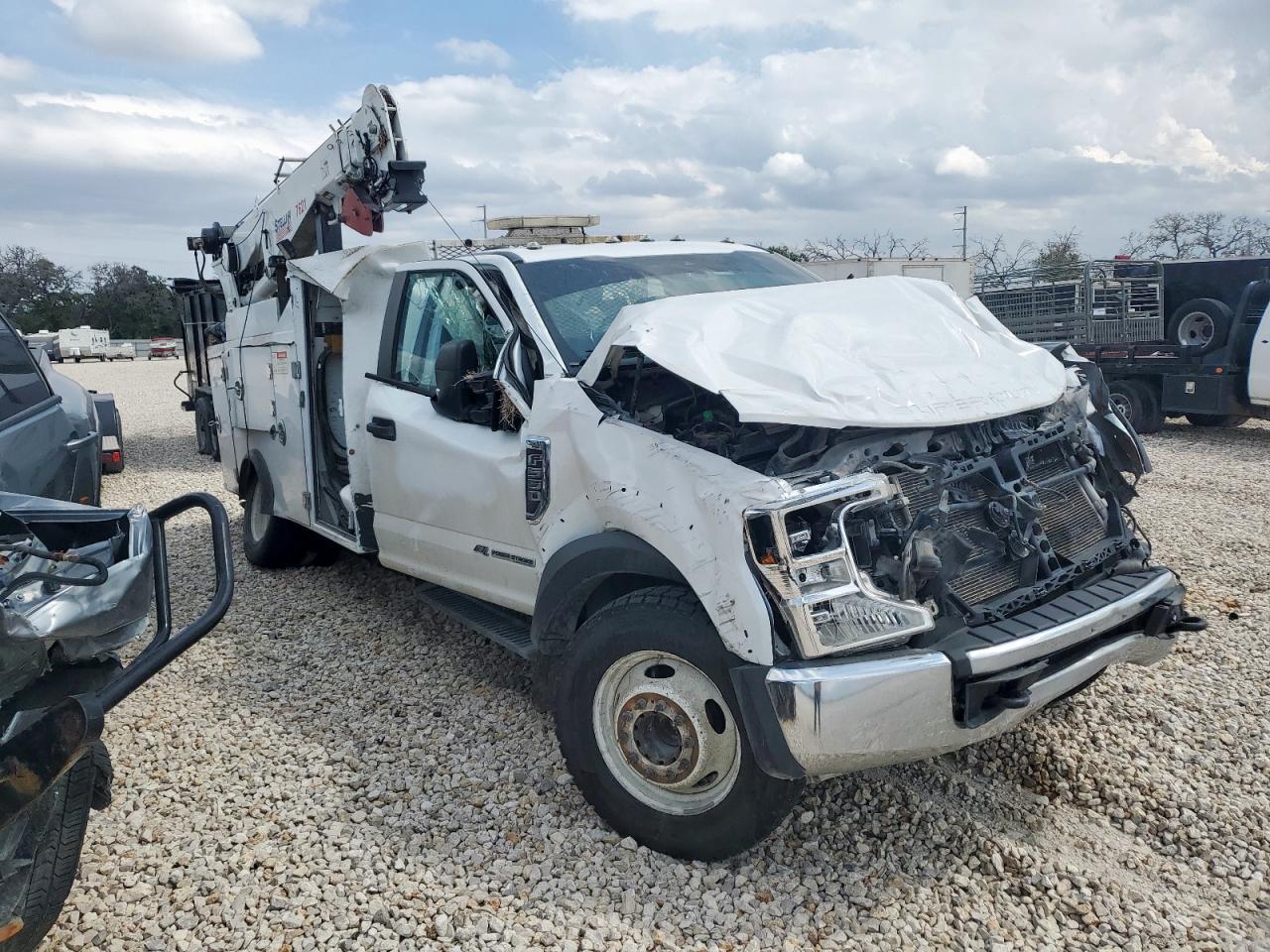 2020 Ford F550 Super Duty - Image 4