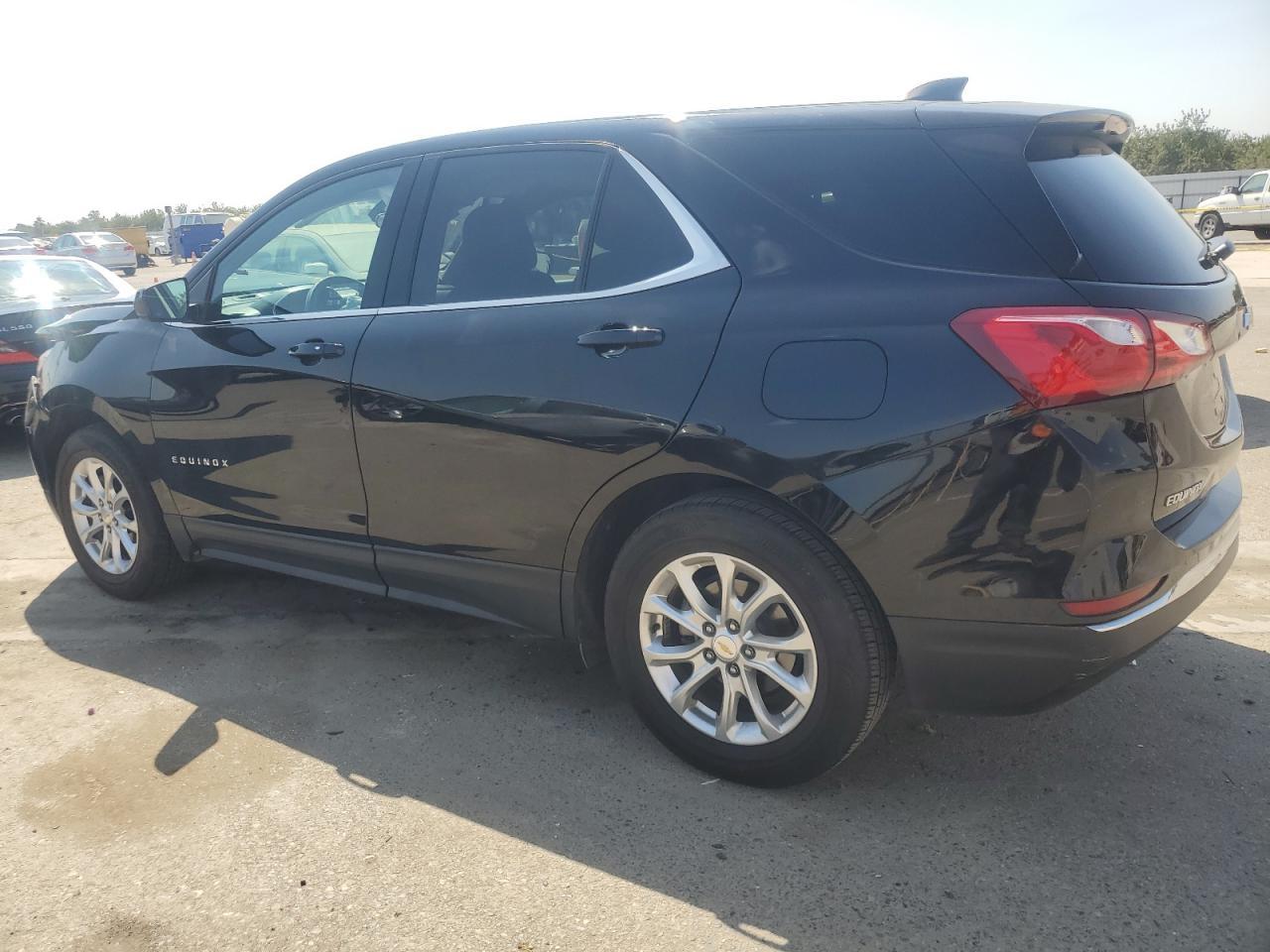 2020 Chevrolet Equinox Lt - Image 2