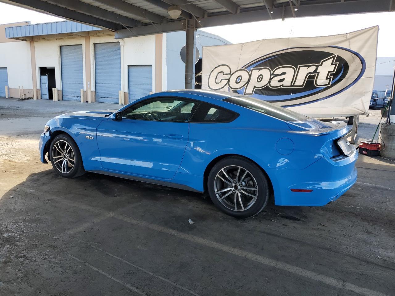 2017 Ford Mustang Gt - Фото 2