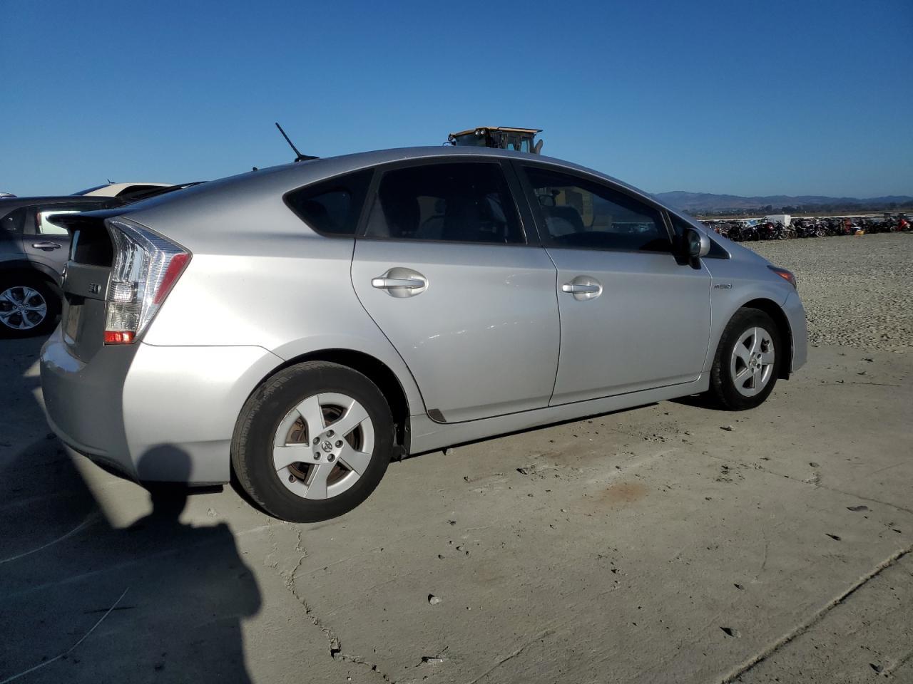 2010 Toyota Prius - Image 3