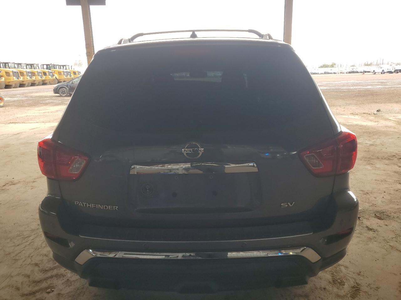 2017 Nissan Pathfinder S - Фото 6