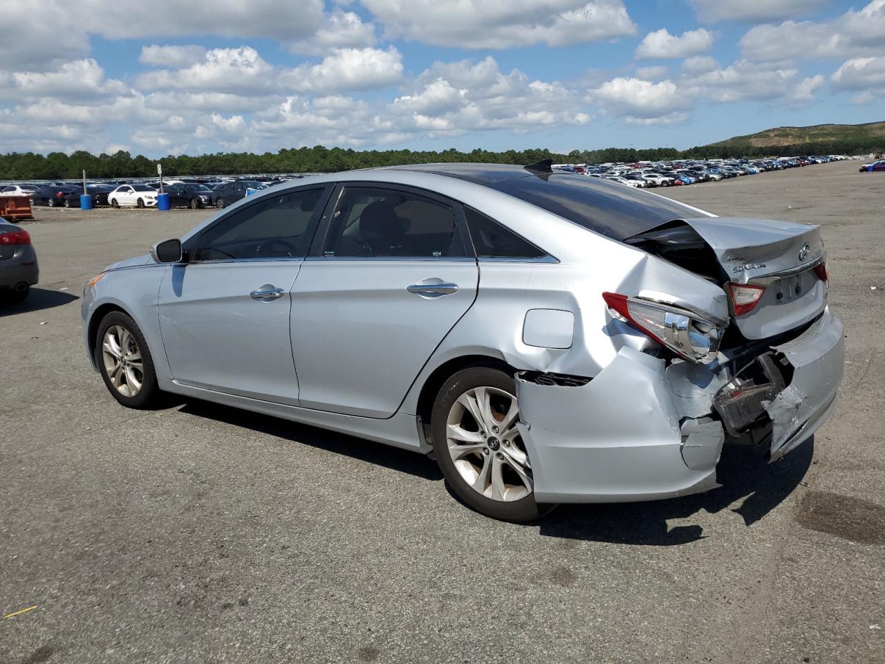 2013 Hyundai Sonata Se - Image 2