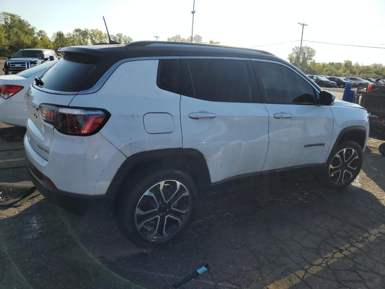 2022 Jeep Compass Limited - Фото 3