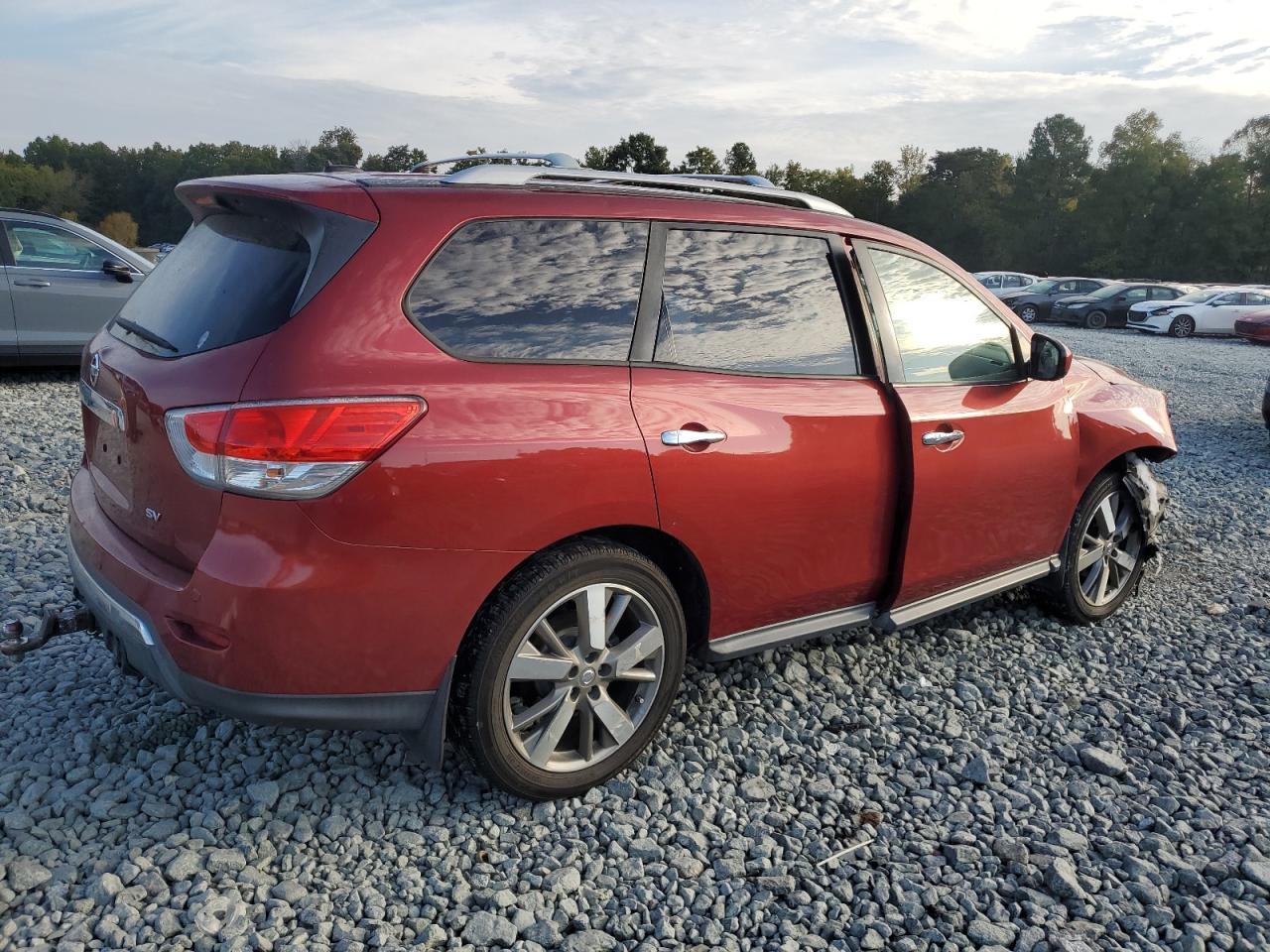 2013 Nissan Pathfinder S - Фото 3