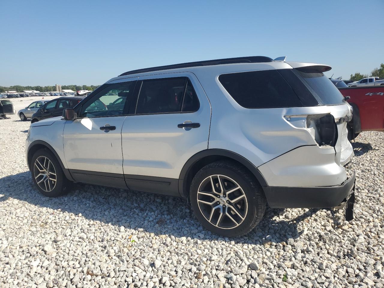 2017 Ford Explorer Sport - Image 2