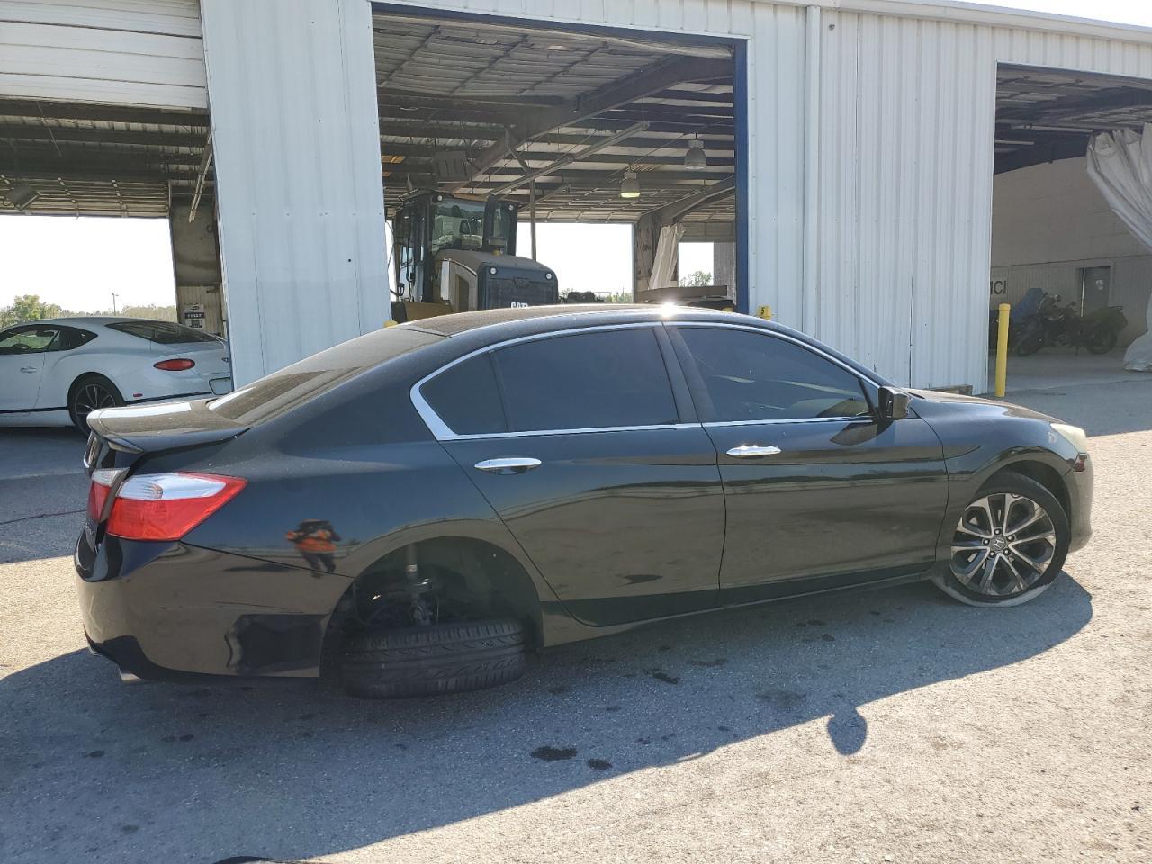 2013 Honda Accord Sport - Image 3